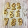 Bougie anniversaire Or Chiffre 2 - Anniversary House