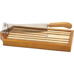 Coupe pain sur socle vernis 25cm