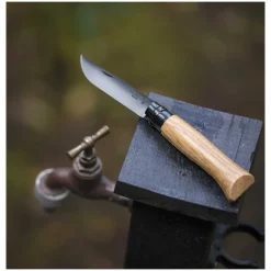 Couteau de Poche Plumier Chêne Black Édition N°8 - Opinel