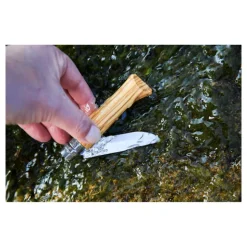 Couteau de Poche Plumier Olivier avec Étui Baroudeur N°8 - Opinel