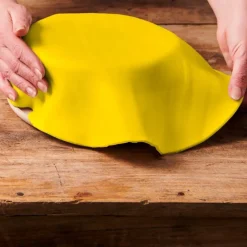 DDM Dépassée Rouleau Pâte à Sucre Jaune - Funcakes