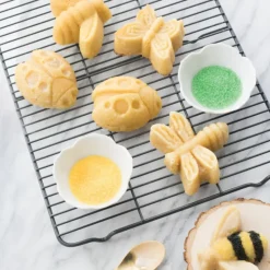 Moule à Gâteaux Coccinelle et Libellule (x8) Toffee - Nordic Ware