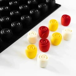 Moule Silicone Mini Rose Volupté Ø 3,5 x H 3 cm (x48) - Pavoni