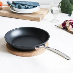 Poêle Castel Pro anti-adhésive 24cm - Cristel