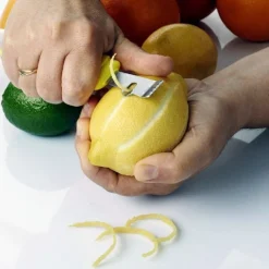 Zesteur, canneleur et râpe Zesty 4 en 1 - Chevalier