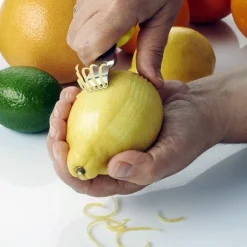 Zesteur, canneleur et râpe Zesty 4 en 1 - Chevalier